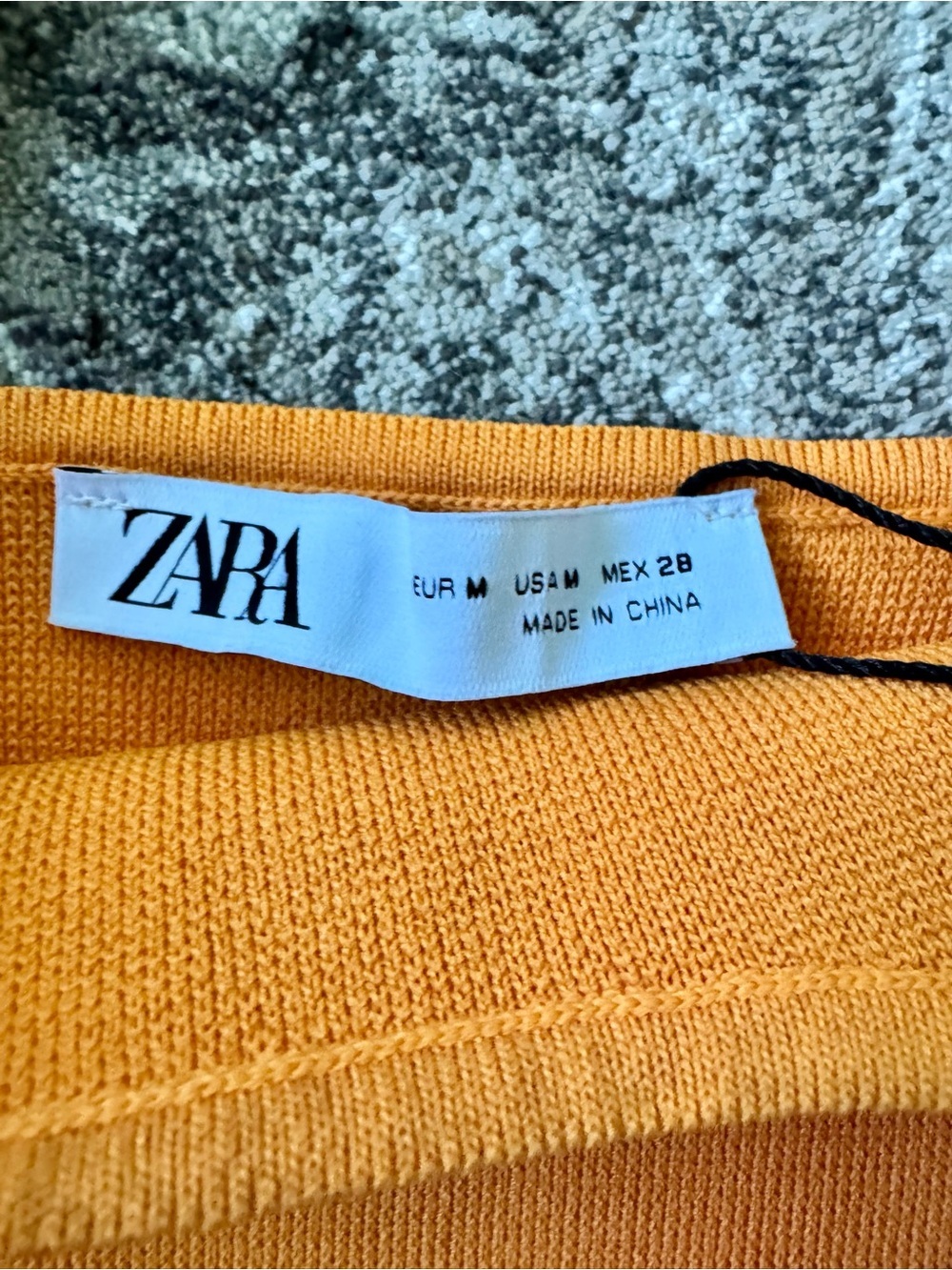 Zara Orange Puff-Sleeve Crop Top - Picture 5 of 8